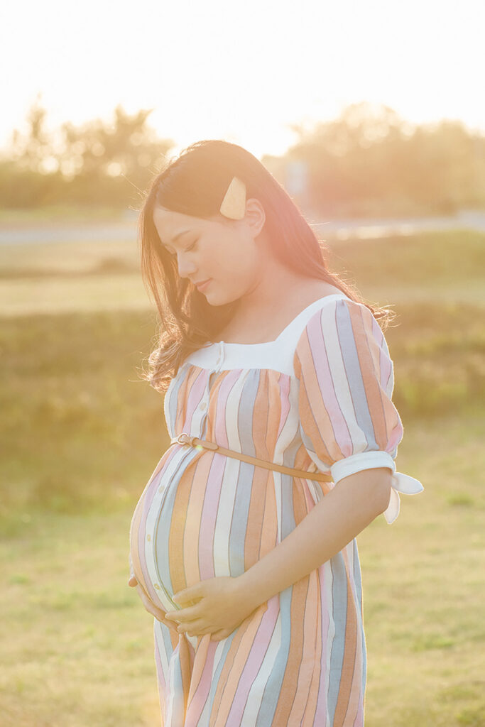 Embrace the beauty of your pregnancy with our glamorous maternity boudoir shoot in Vancouver. Our experienced photographer captures the elegance and sensuality of your maternity journey, creating stunning portraits that celebrate your motherhood in style. Indulge in a personalized and intimate photography experience that empowers you to embrace your pregnancy glow. Contact us now to book your unforgettable glamour maternity boudoir shoot.