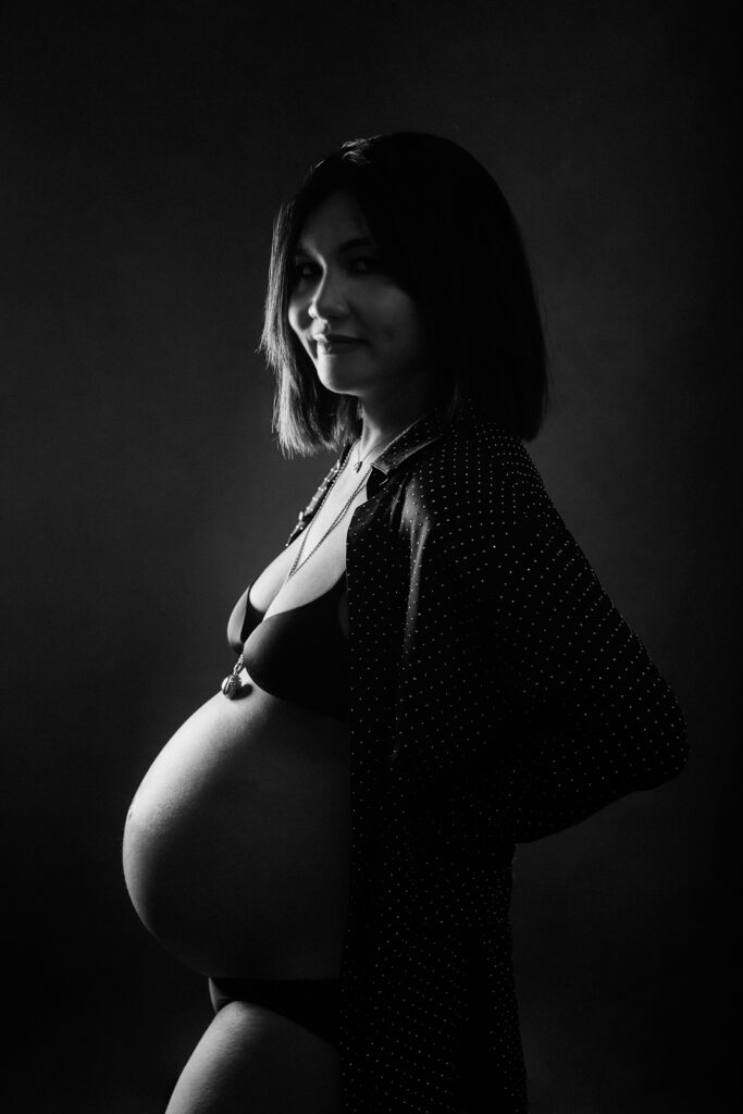 Embrace the beauty of your pregnancy with our glamorous maternity boudoir shoot in Vancouver. Our experienced photographer captures the elegance and sensuality of your maternity journey, creating stunning portraits that celebrate your motherhood in style. Indulge in a personalized and intimate photography experience that empowers you to embrace your pregnancy glow. Contact us now to book your unforgettable glamour maternity boudoir shoot.