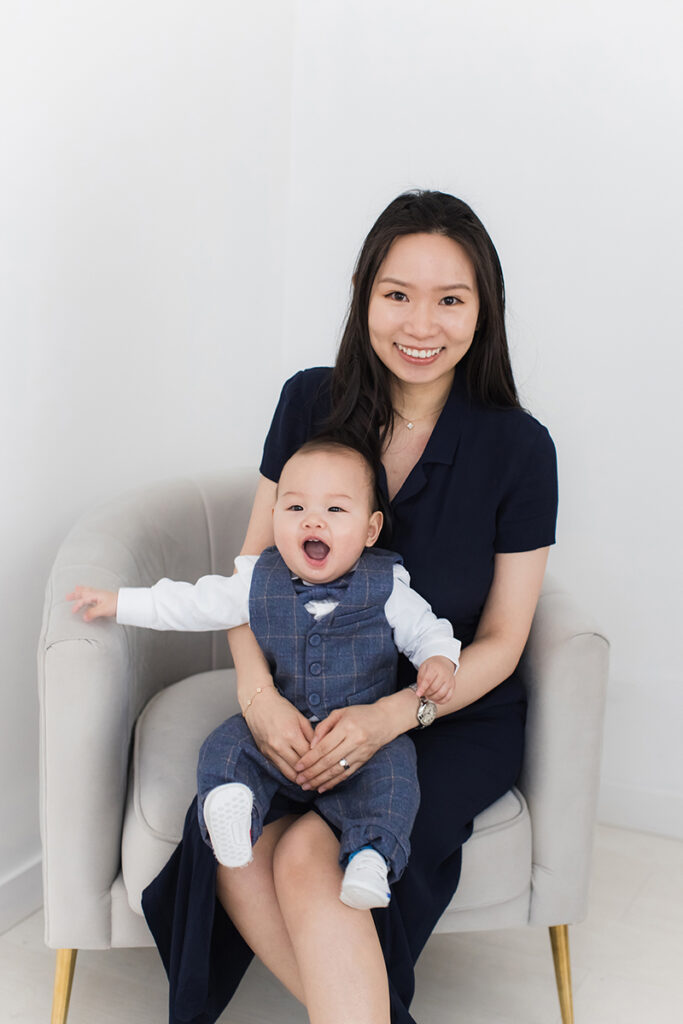 Create lasting memories with our expert family portrait photography services in Vancouver. Our skilled photographer captures the love, joy, and bond of your kids, family in stunning portraits that you'll cherish forever.