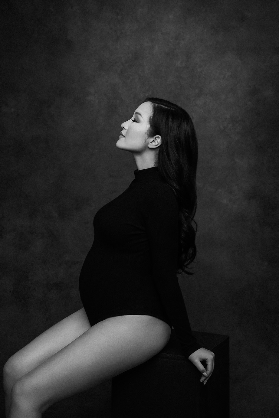 Denise Lin Top Vancouver BC Portrait Photographer Glamour photos for women 40